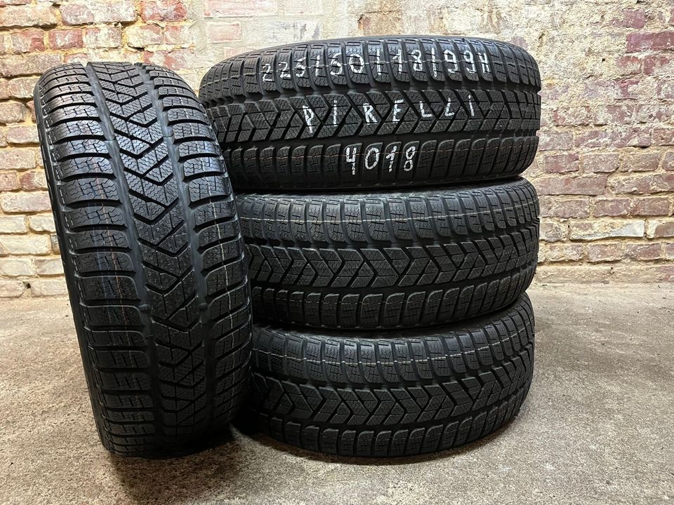 Pirelli SottoZero 3 AO 225 50 R18 99H Neue in Berlin