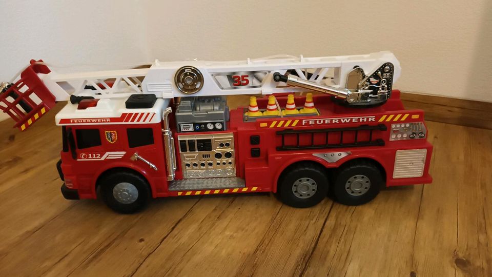 Dickie toys Feuerwehr Löschzug ferngesteuert in Hohenwart