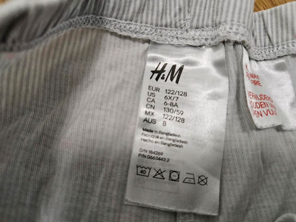 2 Shorty Pyjama von H&M | 122-128 in Hamburg
