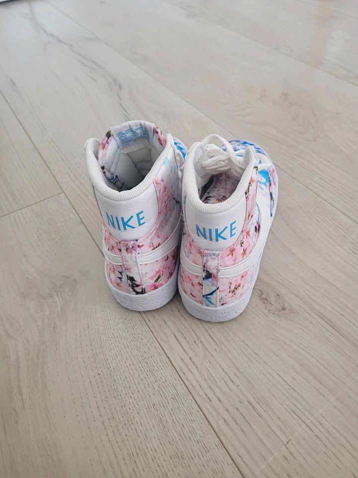 Nike Blazer  Schuhe in Bünde
