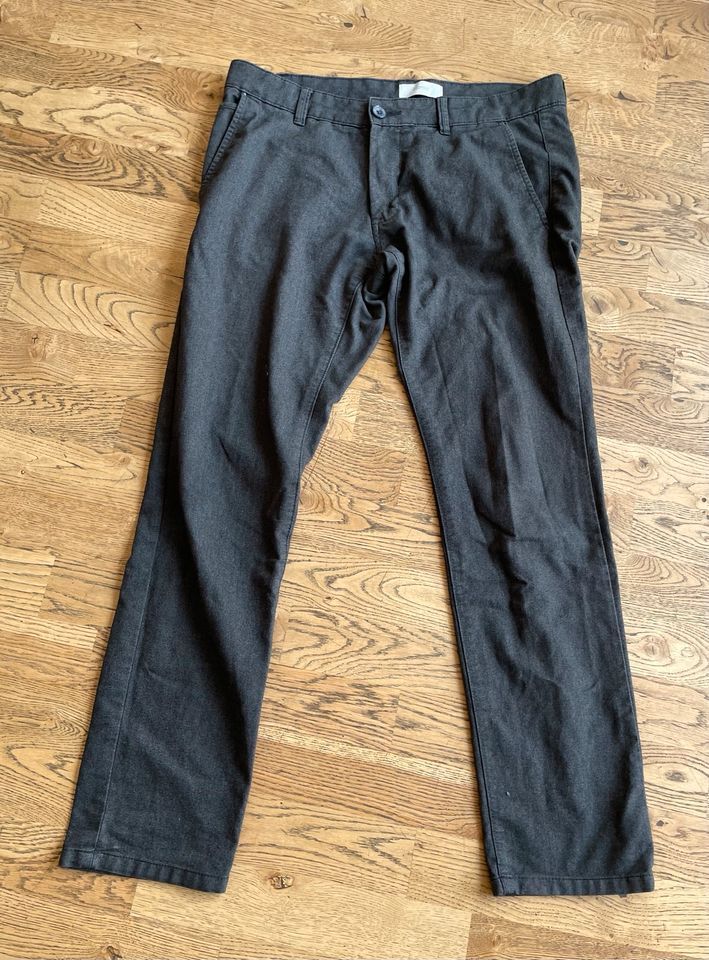 Esprit Hose grau Herren 32/32 slim in Friedrichshafen