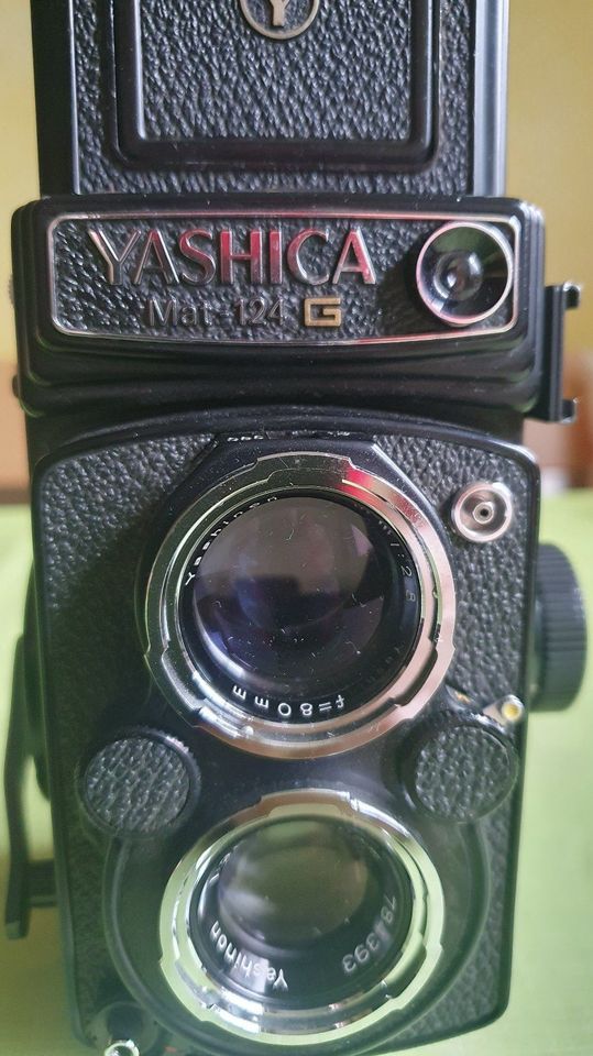 "Yashica Mat-124G 6x6 Kamera ca.Bj.1970-86 SN 2050353" in Bühl