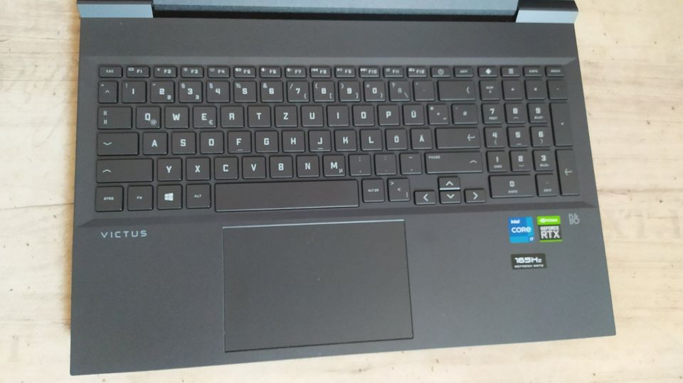 Victus Laptop - Gaming Laptop - HP 16-d0085ng - GeForce RTX 3060 in Schwarzenbach am Wald