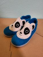 Elefanten Hausschuhe Pantoffeln Blau Pandabär Gr.24 Nordrhein-Westfalen - Soest Vorschau