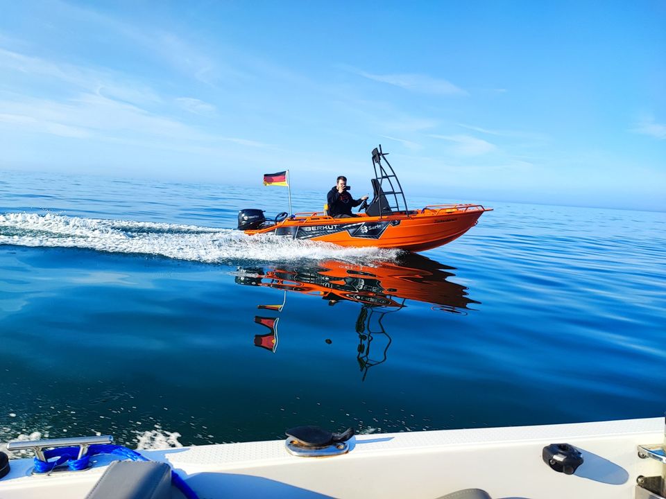 Zackenbarsch 15PS Führerscheinfrei Mietboot 4 Stunden Angelboot in Lütjenburg