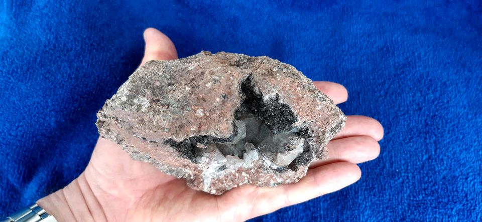 Mineralien Schneekopfkugel Porphyrkugel Kristalle Hämatit Quarz in Leipzig