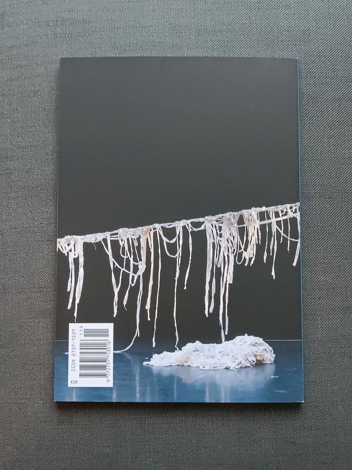 Handstand Press Magazine - Issue 04 - Prop Stories -Winter 2022 in Winnenden