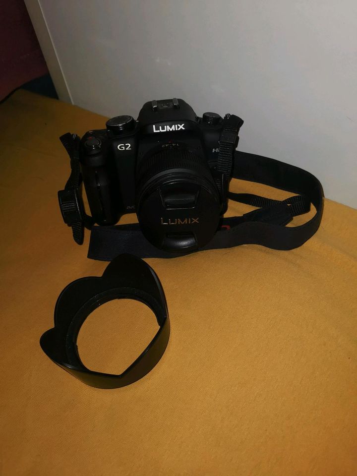 Lumix Dmc-G2 Kamera mit 16gb Speicherkarte und Tasche in Köln