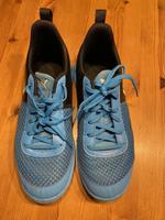 PUMA Indoor-Trainingsschuhe Rise XT 4 Jr Gr. 39 Hessen - Amöneburg Vorschau