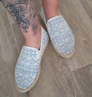 Gant Slipper Größe 38 weiß blau Mecklenburg-Vorpommern - Wismar Vorschau