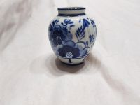 Vintage Delft Blue Hand painted Miniature Vase Nordrhein-Westfalen - Engelskirchen Vorschau