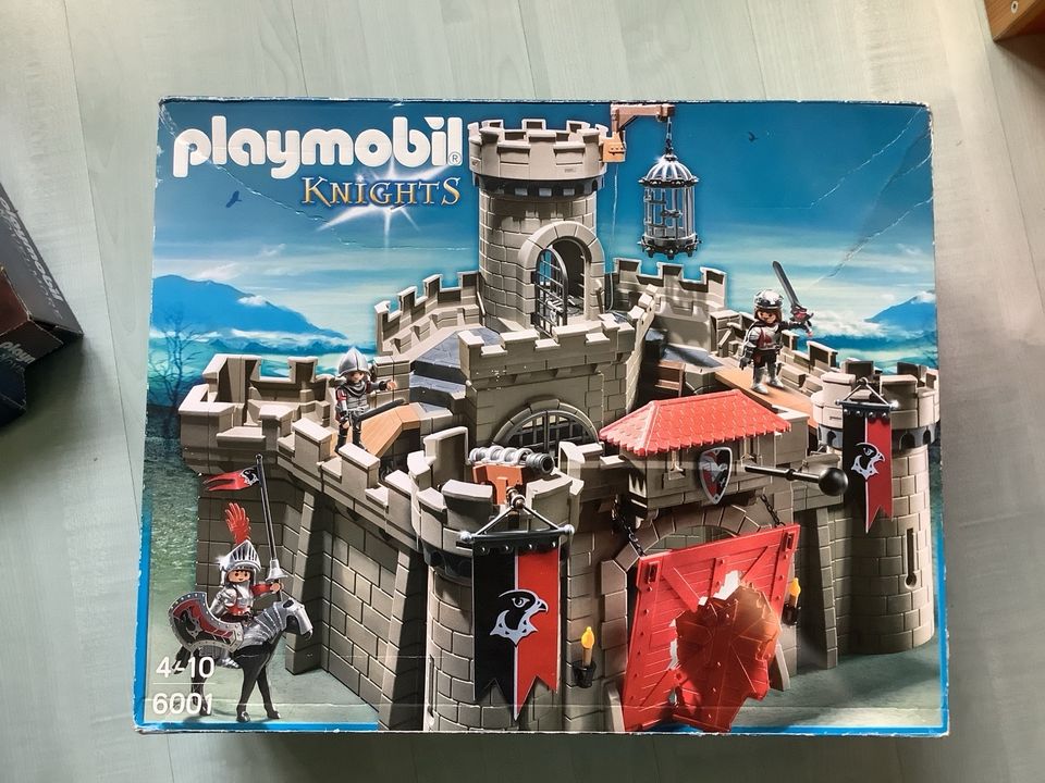 Playmobil Burg 6001 mit viel zusätzlichem Zubehör in Essen