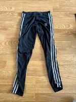 Adidas leggings schwarz weiß 32 Baden-Württemberg - Ahorn Vorschau