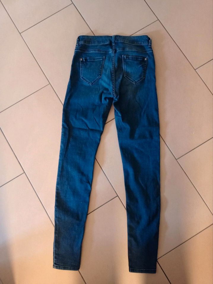 170 Jeans  Jeanshose Mädchen in Alfhausen