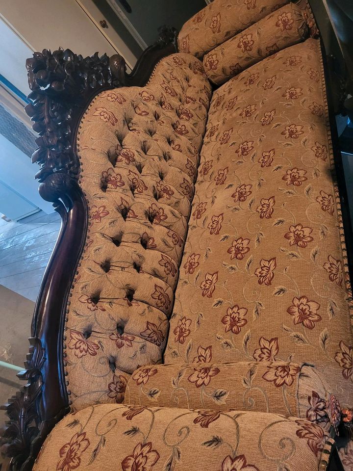 Sofa, alter Stil in Spantekow