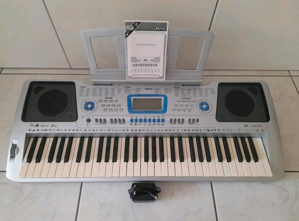 Ich biete ein " Musik Keyboard " an in Barsinghausen