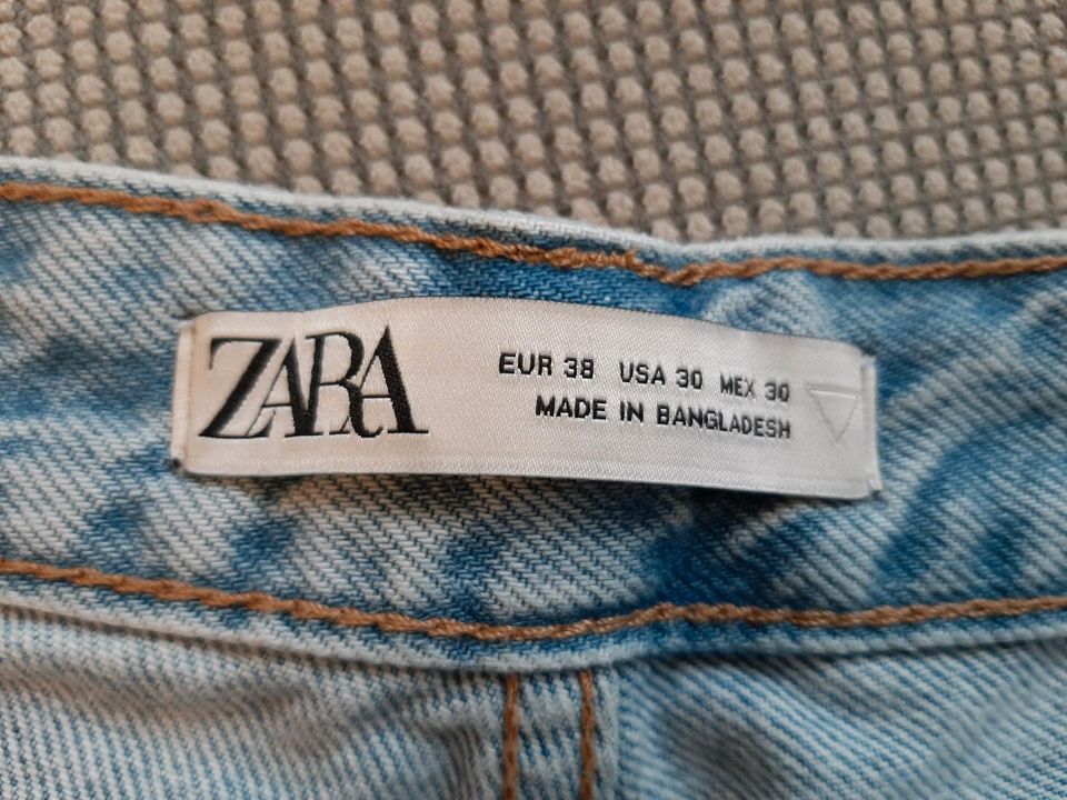 Jeans von ZARA, US-Gr. 30 in Lobbach