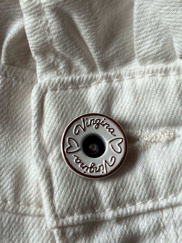 Kleiderpaket Vingino Short / Super Dry Shirt 164 in Essen