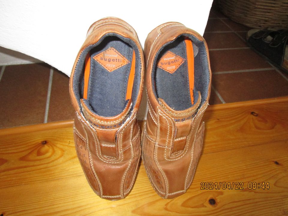 Schuhe von Bugattie  Sommerschuhe hellbraun in Kolbermoor