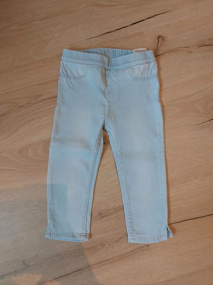 Jeans 3/4 H&M Größe 110 in Mainburg
