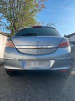 Opel Astra GTC. Motorschaden Nordrhein-Westfalen - Alfter Vorschau