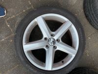 VW Alufelgen  Winterreifen 205/50R17 Köln - Nippes Vorschau