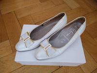 Neuwertig: Hassia Damen Pumps, Größe 39,5, beige Berlin - Grunewald Vorschau
