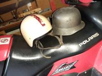 Zwei alte Helme auf Dachboden gefunden Thüringen - Gera Vorschau