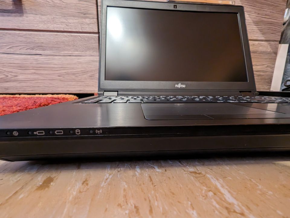 Laptop 15,6 Zoll Fujitsu Celsius H780 i7-8750H 32GB 512GB LTE her in Gelsenkirchen