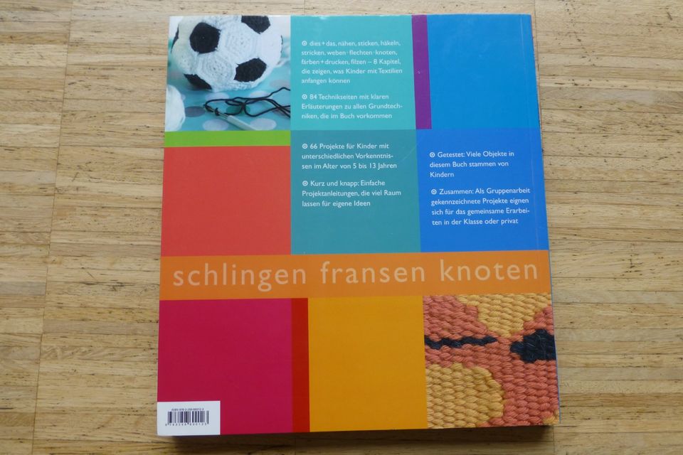 Kreativ Kinder Schlingen Fransen Knoten Buch groß neuwertig in Frankfurt am Main