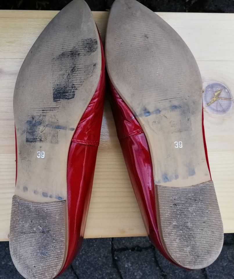 Schöne Tamaris Schuhe echtes Lackleder Rot 38 39 in Groß-Zimmern