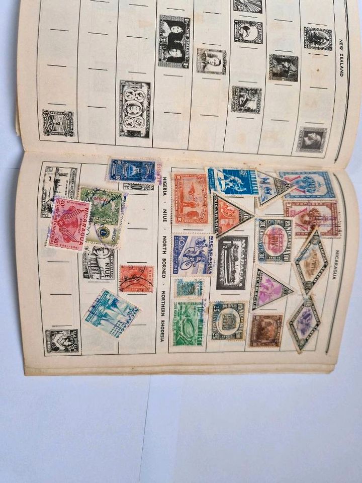 Stamps Briefmarkensammlung Kellerfund Tausende in Freising