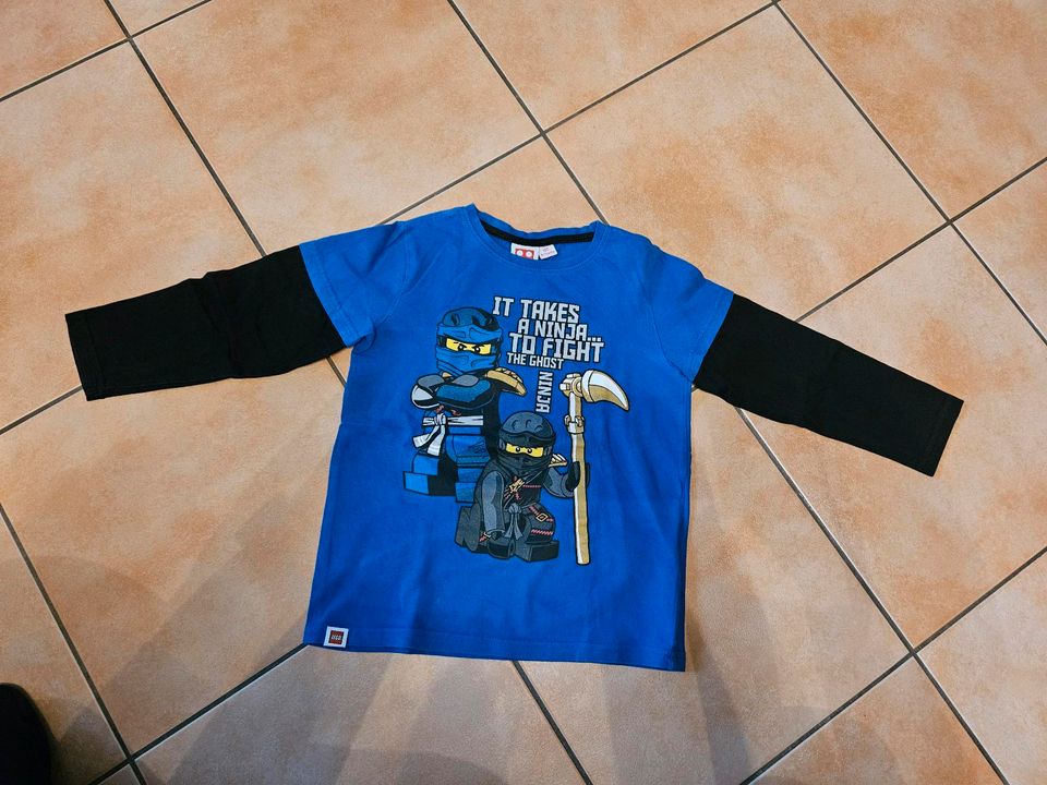 Langarmshirt/ Sweatshirt Motiv Ninja von der Marke Lego Gr.122 in Wittingen