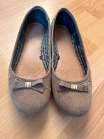 Tommy Hilfiger Ballerina - Größe 38 - beige / olivgrün Niedersachsen - Hameln Vorschau