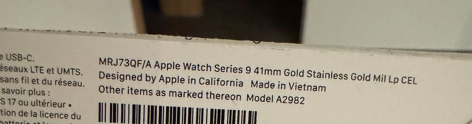 Apple Watch Series 9 41mm Gold Edelstahl mit Milanaise Armband in Tyrlaching