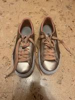 roséfarbene glänzende Schuhe mit Plateau von Puma in Größe 37,5 Bayern - Eckental  Vorschau