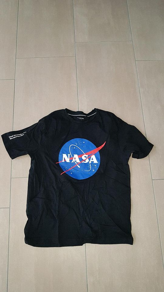 NASA Tshirt in Gr 152 Jungs von RESERVED. in Bochum