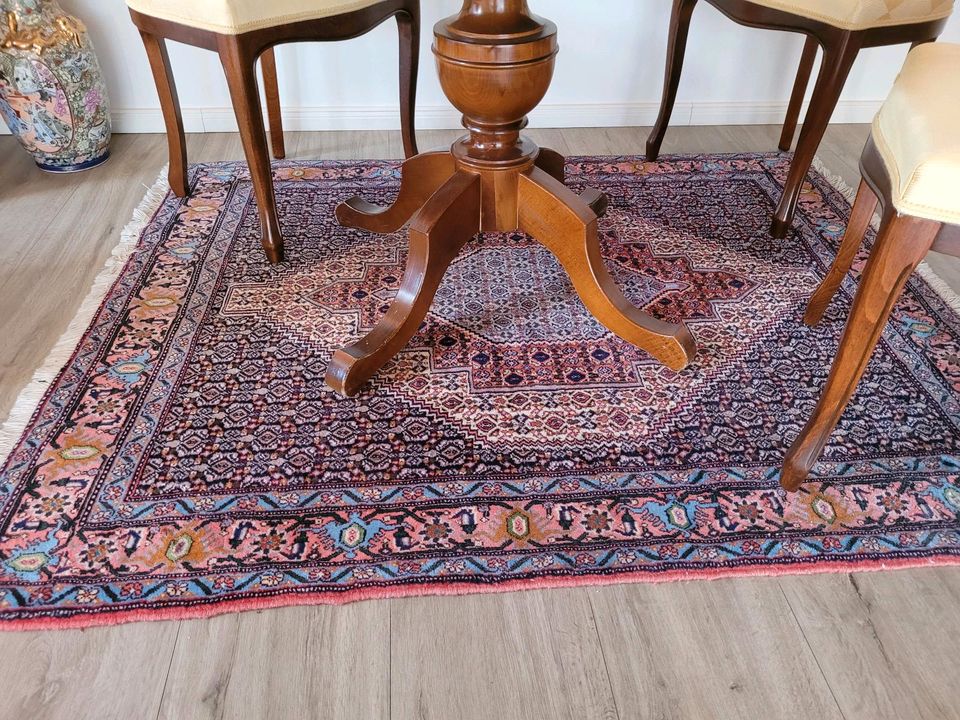 Handgeknüpfter Teppich aus Persien in Hamburg