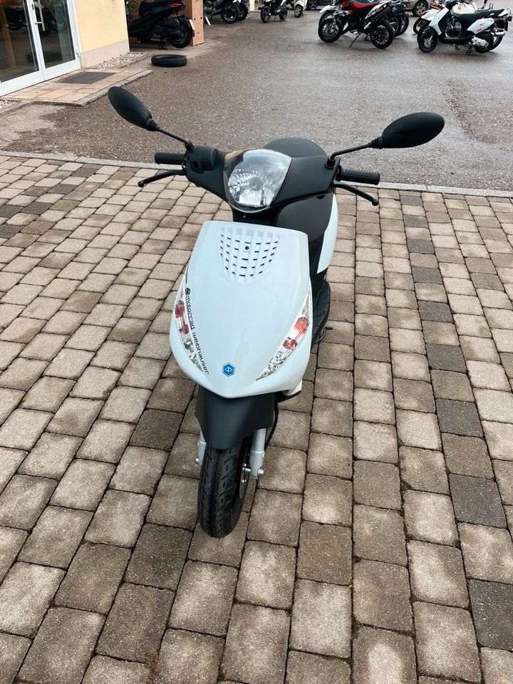 Piaggio Zip 50 4 Takt 3v i.e. iget Neufahrzeug sofort verfügbar. in Petting