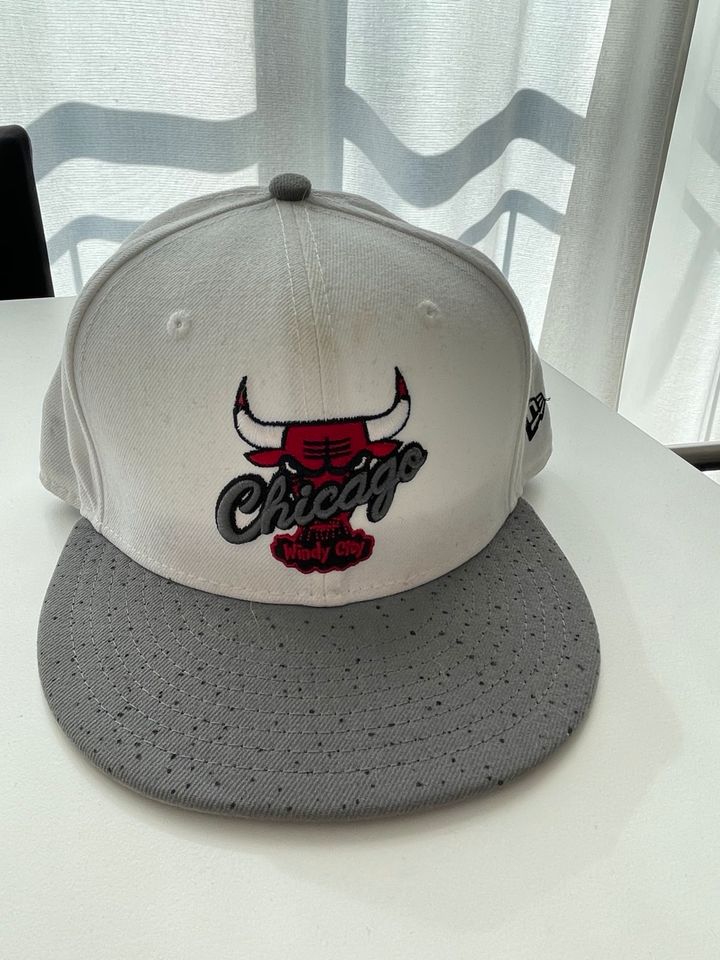 New Era Snapback Cap Chicago Bulls White Cement 4‘s in Leipzig