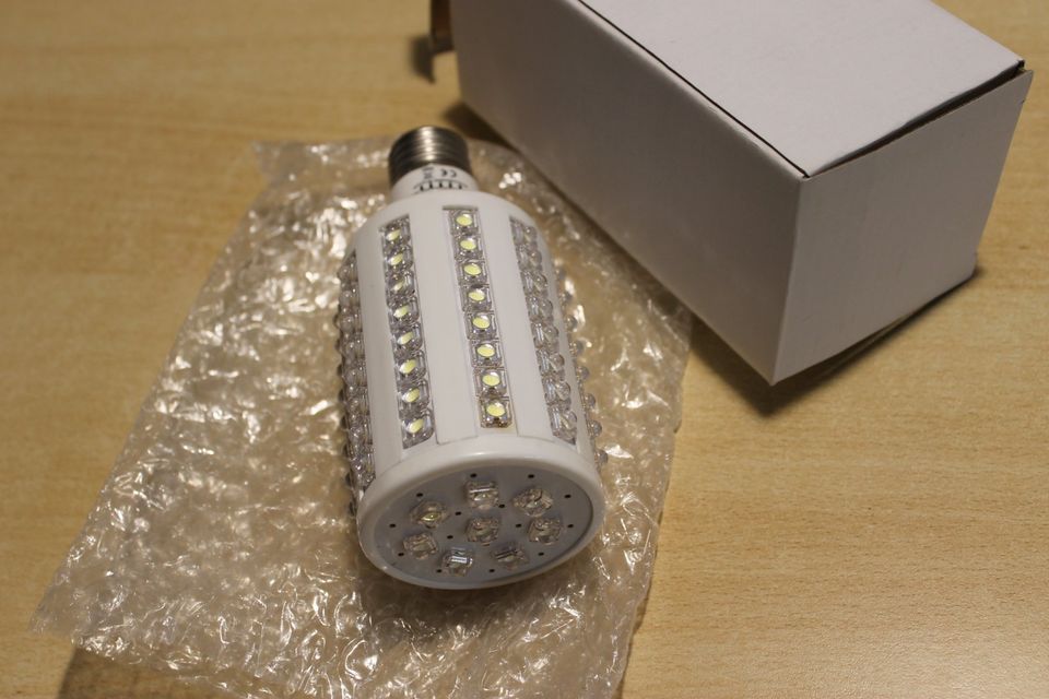 LED Lampen Mais E27 88LED 220V 18W 3Stück in Leipzig