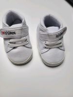 ❤️ Baby Sneaker Turnshuhe 6-12 Monate Vatertag Muttertag Hochzeit Niedersachsen - Wardenburg Vorschau