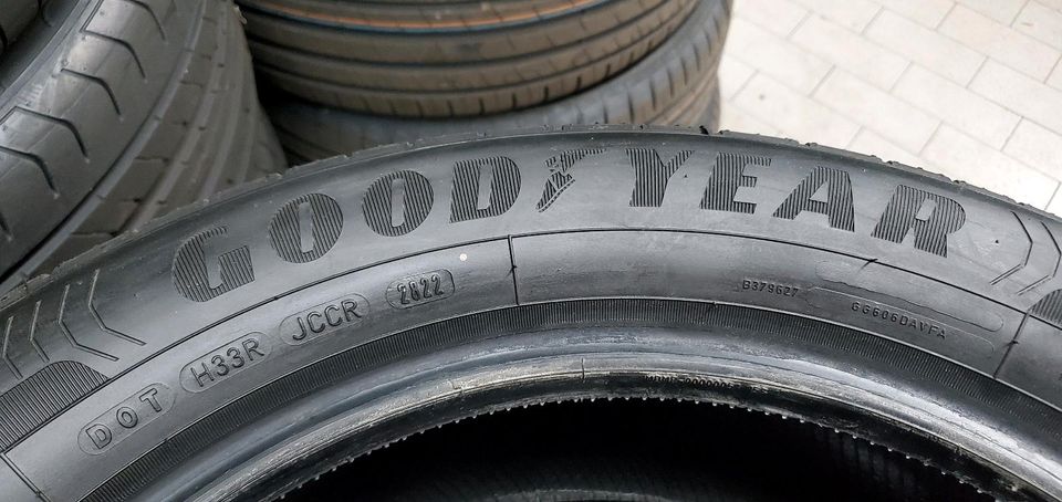 2x Sommerreifen Goodyear Efficientgrip 215/55R17 in Halle (Westfalen)