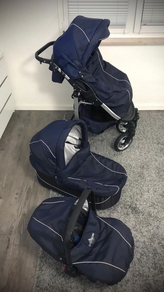 Kinderwagen, Drei in One in Nürnberg (Mittelfr)