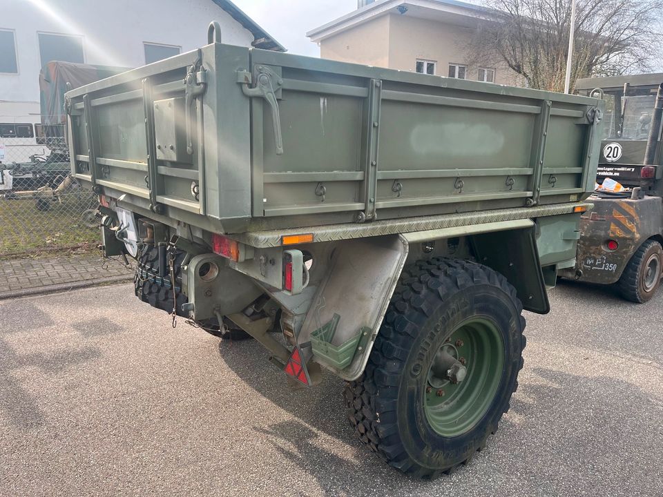 Bundeswehr Auflaufgebremst LKW Anhänger Kässbohrer in Neuried