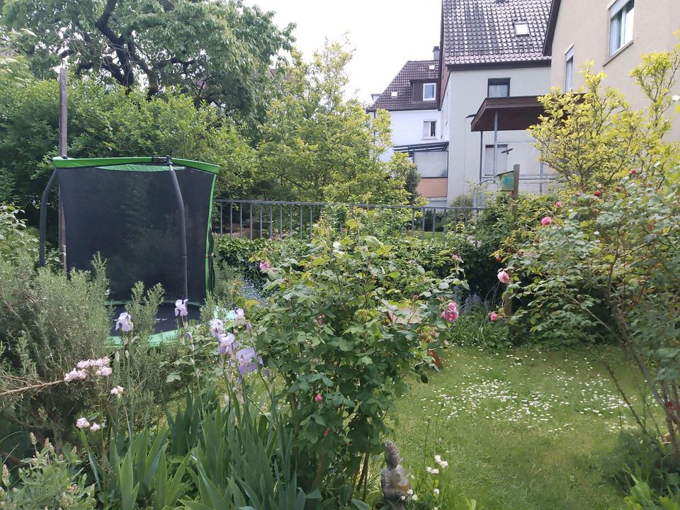 3ZKB+ Terrasse und Garten in Stuttgart