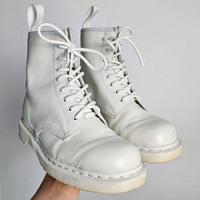 Doc Martens Dr. Martens Mono White 1460 Schnürstiefel ohne Karton Bayern - Irschenberg Vorschau