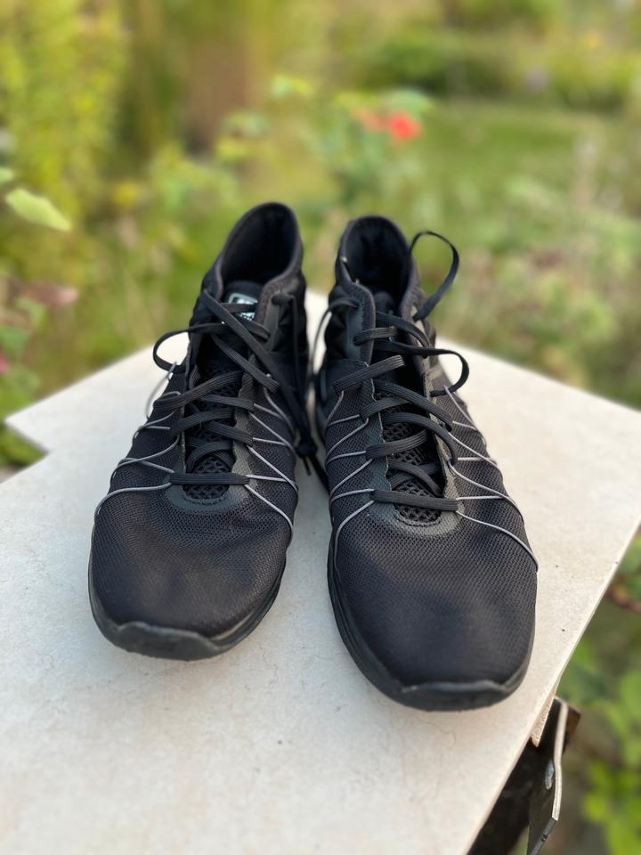 Nike Dual Fusion Hit Turnschuhe/Boxerschuhe Größe 40,5 in Kritzmow