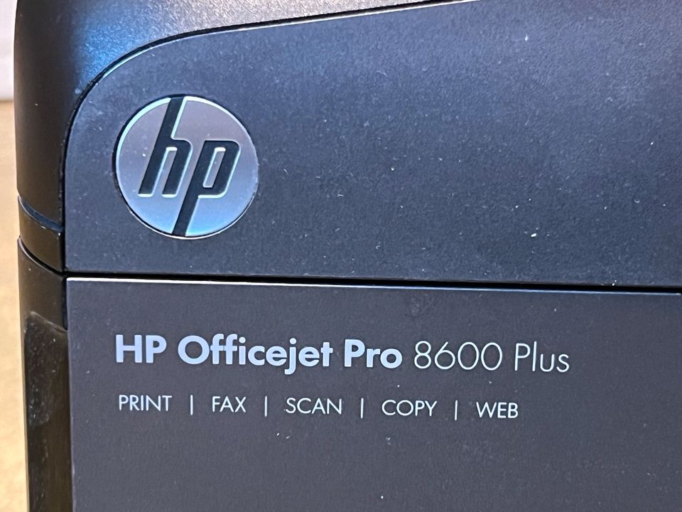 HP Officejet Pro 8600 Plus mit Tinte betriebsbereit in Asbach-Bäumenheim