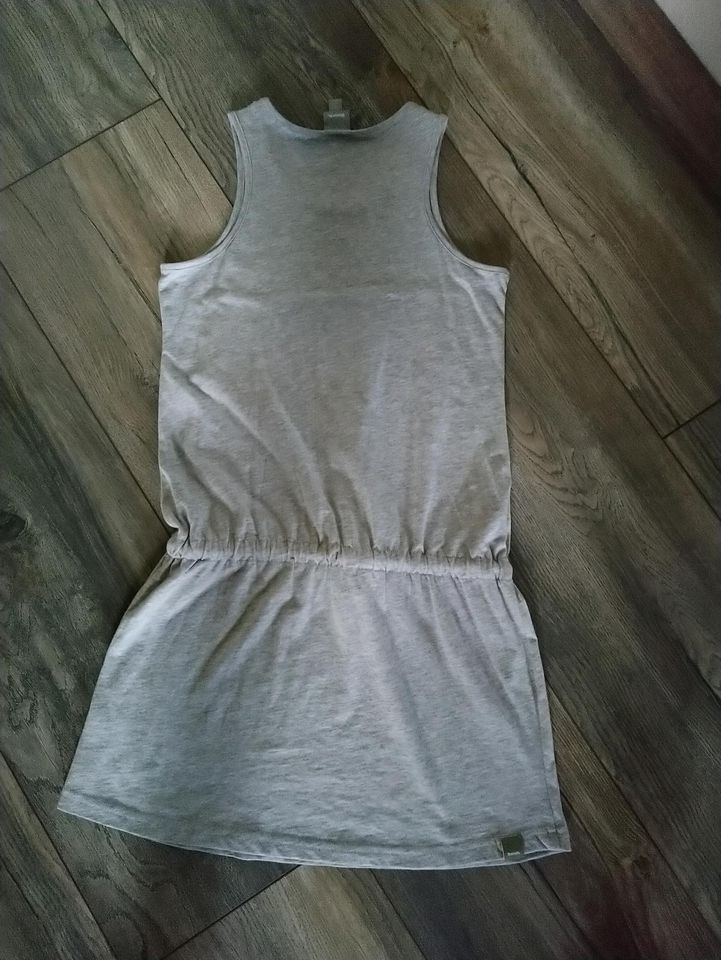 Kleid Sommerkleid Strandkleid Bench Gr. 152 grau meliert wie neu in Ziegenrück